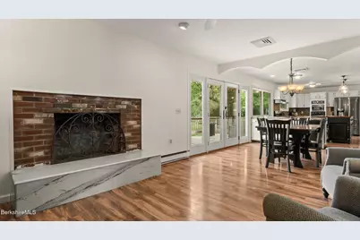 53 Greenings Ave, Pittsfield, MA 01201 - Photo 18