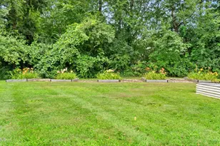 53 Greenings Ave, Pittsfield, MA 01201 - Photo 44