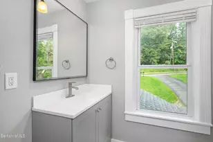 181/183 North St, Williamstown, MA 01267 - Photo 36
