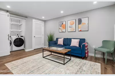 181/183 North St, Williamstown, MA 01267 - Photo 20
