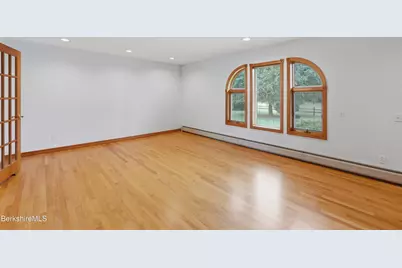 149 Longview Ter, Pittsfield, MA 01201 - Photo 20