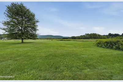 149 Longview Ter, Pittsfield, MA 01201 - Photo 10