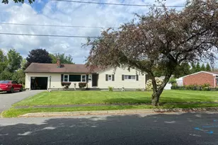 19 Chenaille Terrace, North Adams, MA 01247 - Photo 4