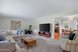 139 Mountain Dr, Pittsfield, MA 01201 - Photo 12