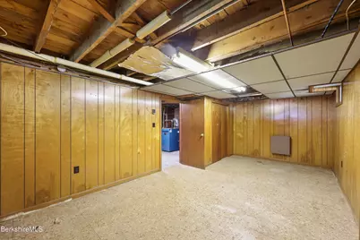 17 Howe Rd, Pittsfield, MA 01201 - Photo 22