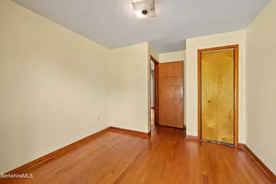 17 Howe Rd, Pittsfield, MA 01201 - Photo 18