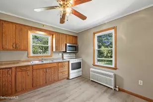 17 Howe Rd, Pittsfield, MA 01201 - Photo 6