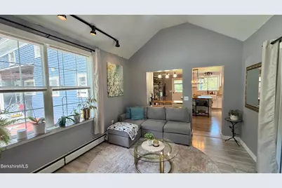 427 State St, North Adams, MA 01247 - Photo 18