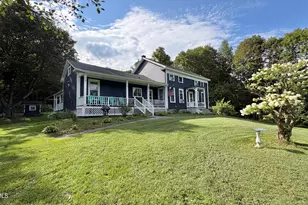 427 State St, North Adams, MA 01247 - Photo 2