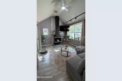 427 State St, North Adams, MA 01247 - Photo 20