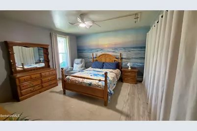 427 State St, North Adams, MA 01247 - Photo 24