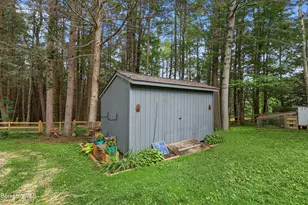 18 Hemlock Hill Rd, Great Barrington, MA 01230 - Photo 46