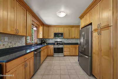 18 Hemlock Hill Rd, Great Barrington, MA 01230 - Photo 20