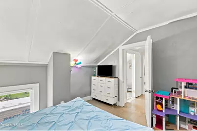 427 State St, North Adams, MA 01247 - Photo 62
