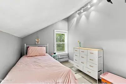 427 State St, North Adams, MA 01247 - Photo 56