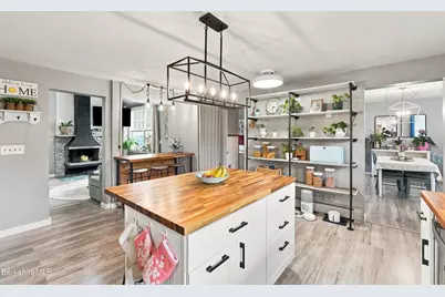 427 State St, North Adams, MA 01247 - Photo 30