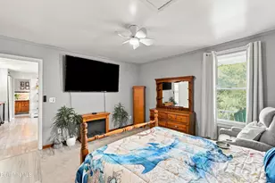 427 State St, North Adams, MA 01247 - Photo 44