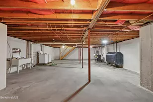 175 Oak Hl, North Adams, MA 01247 - Photo 40
