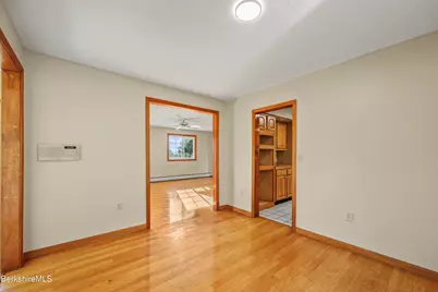 175 Oak Hill, North Adams, MA 01247 - Photo 18
