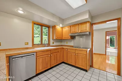 175 Oak Hill, North Adams, MA 01247 - Photo 10