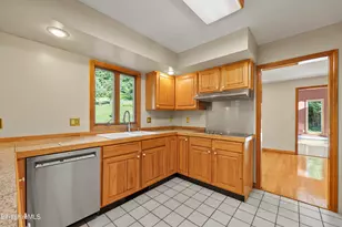 175 Oak Hl, North Adams, MA 01247 - Photo 10