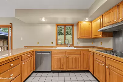 175 Oak Hill, North Adams, MA 01247 - Photo 10
