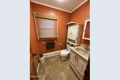 118 Meadowview Dr, Cheshire, MA 01225 - Photo 12