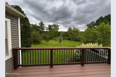 118 Meadowview Dr, Cheshire, MA 01225 - Photo 4