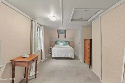 253 North St, Williamstown, MA 01267 - Photo 24