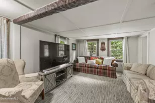 253 North St, Williamstown, MA 01267 - Photo 6