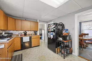 21 Terrace Ave, Pittsfield, MA 01201 - Photo 8