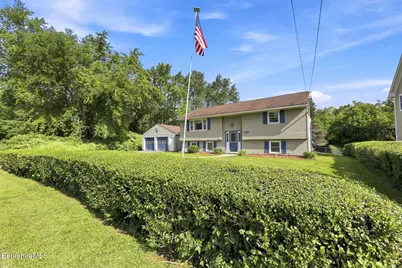 136 Cadwell Rd, Pittsfield, MA 01201 - Photo 2