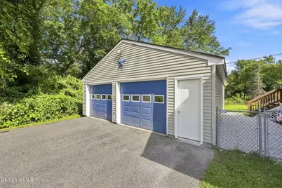 136 Cadwell Rd, Pittsfield, MA 01201 - Photo 42
