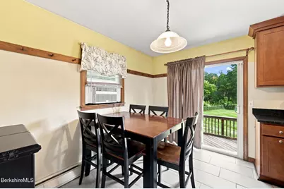 136 Cadwell Rd, Pittsfield, MA 01201 - Photo 18