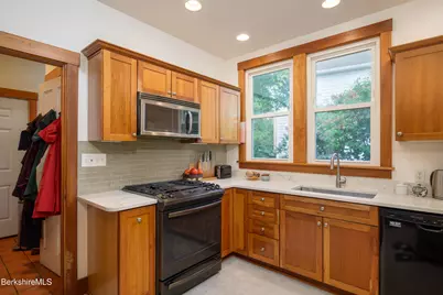 21 Cherry St, North Adams, MA 01247 - Photo 14
