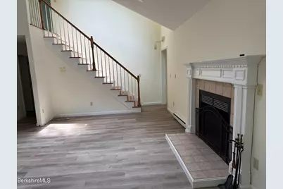 233 Gentian Hollow, Becket, MA 01223 - Photo 4
