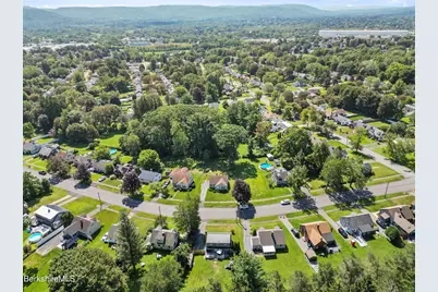 198 Allengate Ave, Pittsfield, MA 01201 - Photo 40