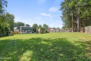 198 Allengate Ave, Pittsfield, MA 01201 - Photo 34