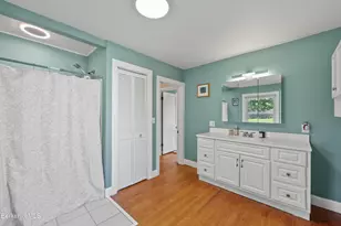 198 Allengate Ave, Pittsfield, MA 01201 - Photo 16