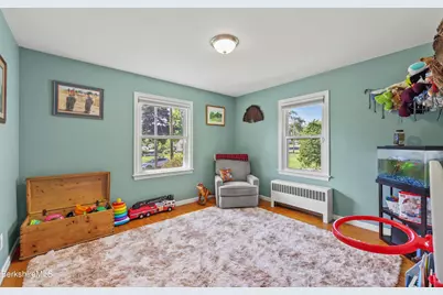 198 Allengate Ave, Pittsfield, MA 01201 - Photo 14