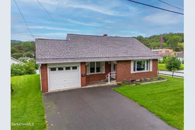 24 Temple St, Adams, MA 01220 - Photo 1