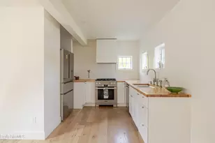 27 Rosseter St, Great Barrington, MA 01230 - Photo 14