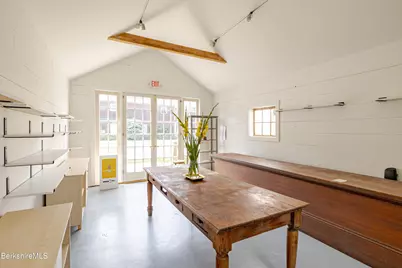 27 Rosseter St, Great Barrington, MA 01230 - Photo 28