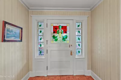 86 Crofut St, Pittsfield, MA 01201 - Photo 6