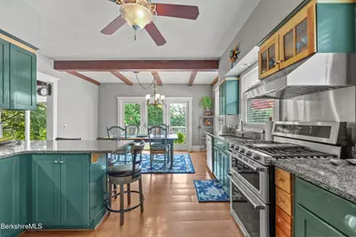 86 Crofut St, Pittsfield, MA 01201 - Photo 16