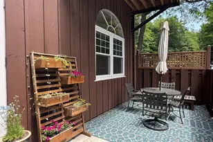 10 Deerfield Ave, Shelburne, MA 01370 - Photo 20