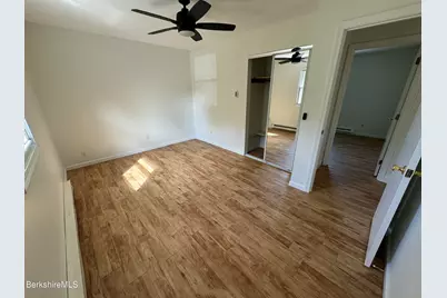 79 Wilshire Dr, Cheshire, MA 01225 - Photo 10