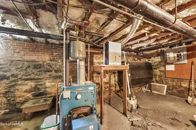 226 Grove St, Great Barrington, MA 01230 - Photo 20