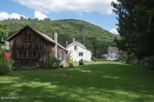 11 Maple St, Chester, MA 01011 - Photo 2