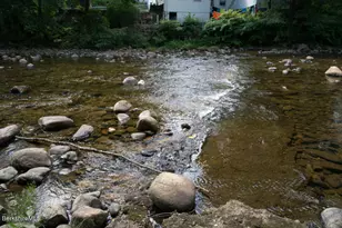 11 Maple St, Chester, MA 01011 - Photo 4